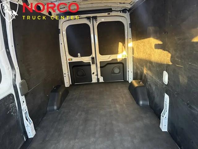 2023 Ford Transit Cargo Van T-250