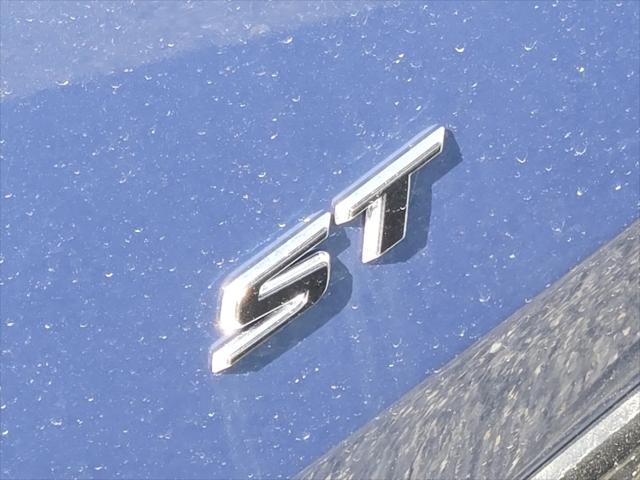 2026 Buick NV Sport Touring FWD