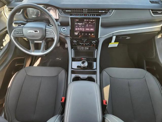 2026 Jeep Grand Cherokee Altitude 4x4