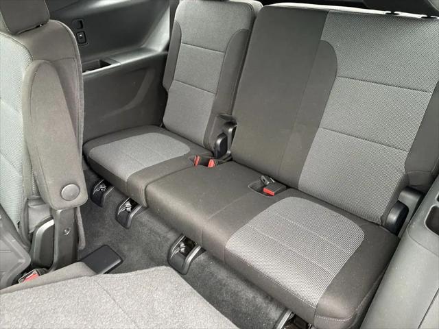 2023 Chevrolet Traverse FWD LT Cloth