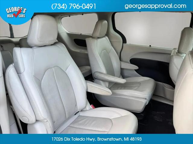 2021 Chrysler Pacifica Hybrid Touring L