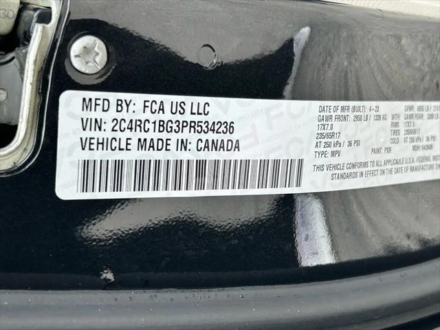 2023 Chrysler Pacifica Touring L