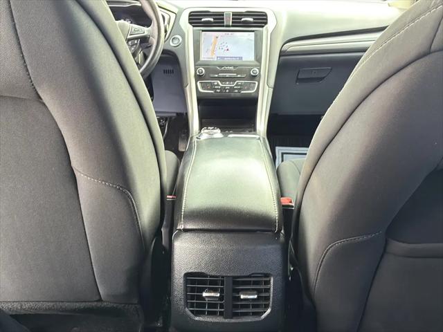 2020 Ford Fusion SE