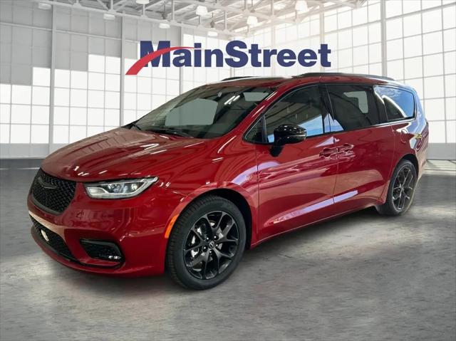 2026 Chrysler Pacifica Limited for sale in Lansing, KS