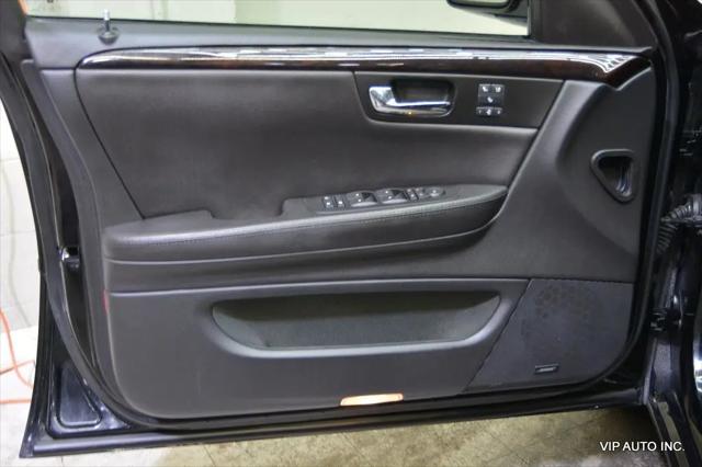 2010 Cadillac DTS Premium Collection