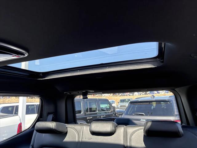 2026 Jeep Grand Wagoneer Summit Obsidian 4x4