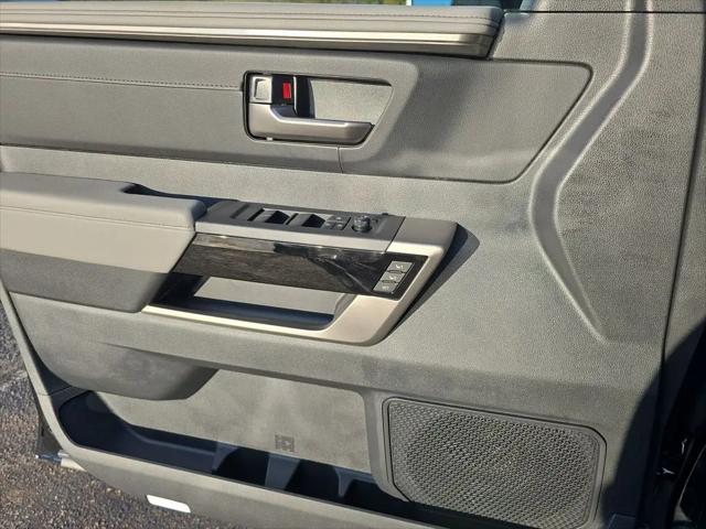2026 Toyota Tundra Limited CrewMax 5.5' Bed