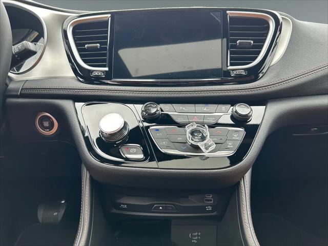 2026 Chrysler Pacifica Pinnacle