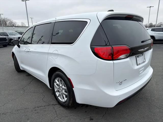 2026 Chrysler Voyager LX