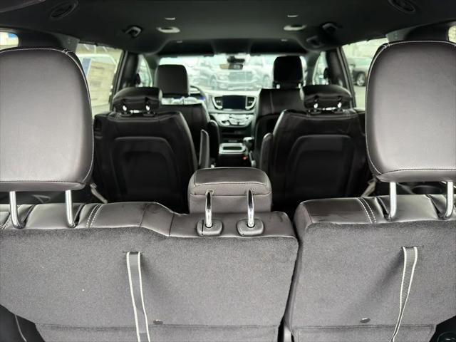 2026 Chrysler Voyager LX