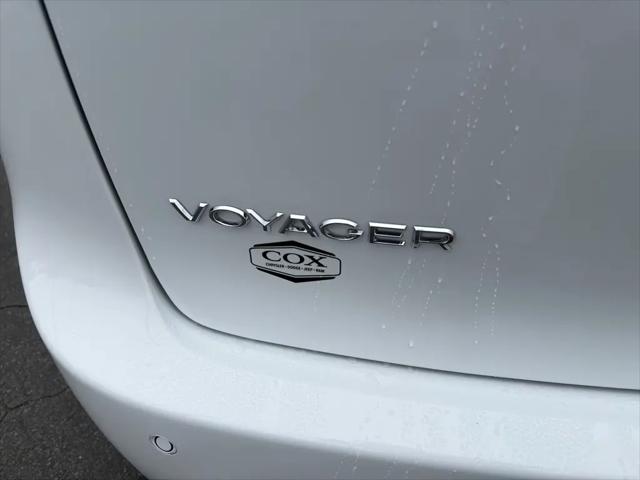 2026 Chrysler Voyager LX