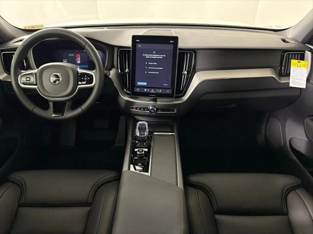 2026 Volvo XC60 B5 Ultra Black Edition