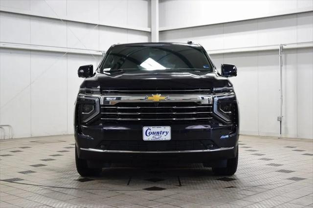 2026 Chevrolet Suburban LT, 4WD