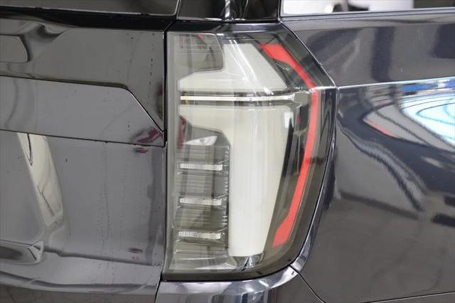 2026 Chevrolet Suburban LT, 4WD