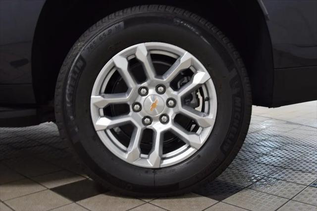 2026 Chevrolet Suburban LT, 4WD