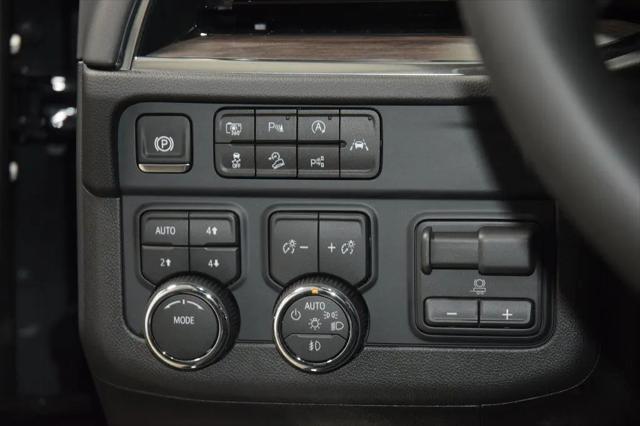 2026 Chevrolet Suburban LT, 4WD