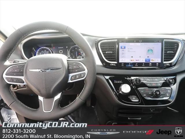 2026 Chrysler Voyager LX
