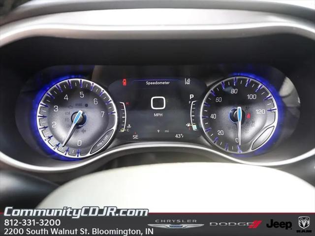 2026 Chrysler Voyager LX