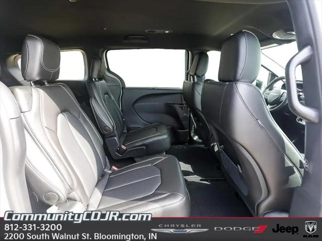2026 Chrysler Voyager LX