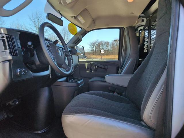 2024 Chevrolet Express Cargo Van RWD 2500 Regular Wheelbase WT