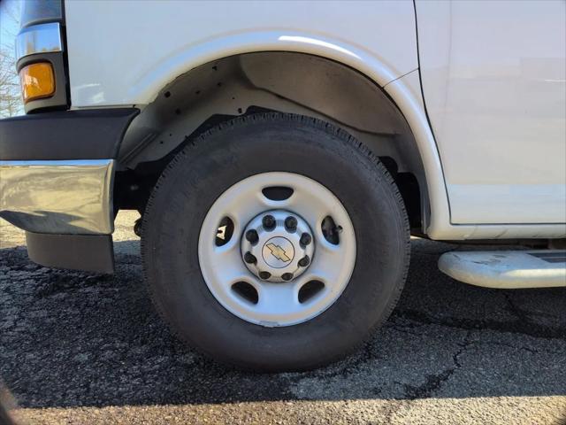2024 Chevrolet Express Cargo Van RWD 2500 Regular Wheelbase WT