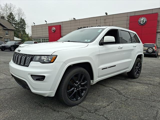 2019 Jeep Grand Cherokee Altitude 4x4 2019 Jeep Grand Cherokee Altitude 4x4