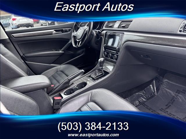 2017 Volkswagen Passat 1.8T SEL Premium