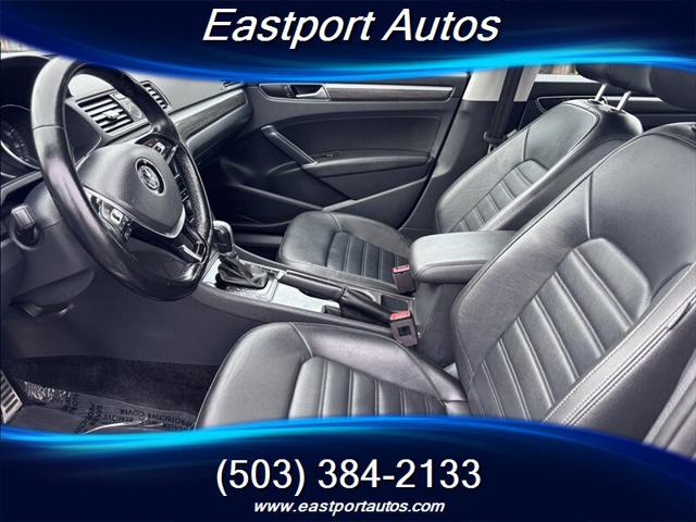2017 Volkswagen Passat 1.8T SEL Premium