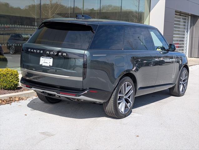 2026 Land Rover Range Rover P530 SE 7 Seat