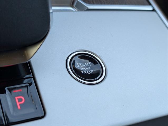2026 Land Rover Range Rover P530 SE 7 Seat
