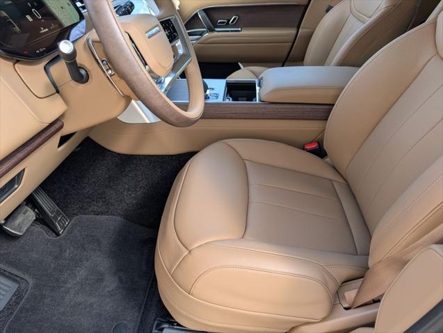 2026 Land Rover Range Rover P530 SE 7 Seat