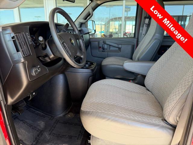 2024 Chevrolet Express Passenger RWD 3500 Extended Wheelbase LT