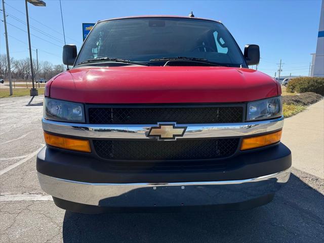 2024 Chevrolet Express Passenger RWD 3500 Extended Wheelbase LT
