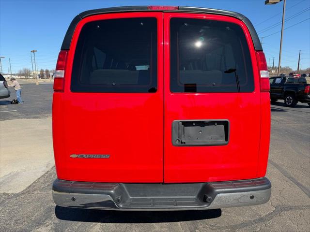 2024 Chevrolet Express Passenger RWD 3500 Extended Wheelbase LT