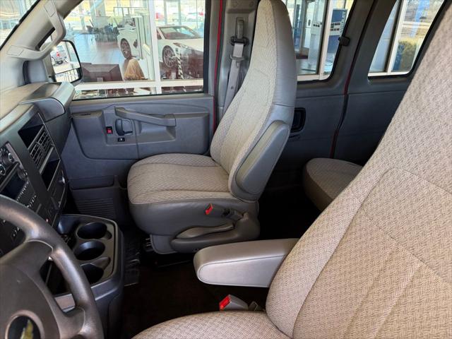 2024 Chevrolet Express Passenger RWD 3500 Extended Wheelbase LT