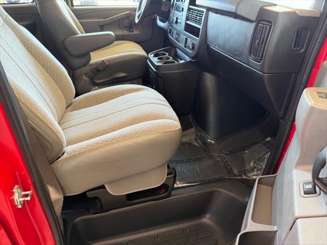2024 Chevrolet Express Passenger RWD 3500 Extended Wheelbase LT