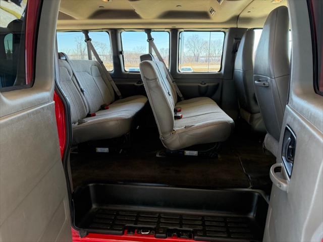 2024 Chevrolet Express Passenger RWD 3500 Extended Wheelbase LT