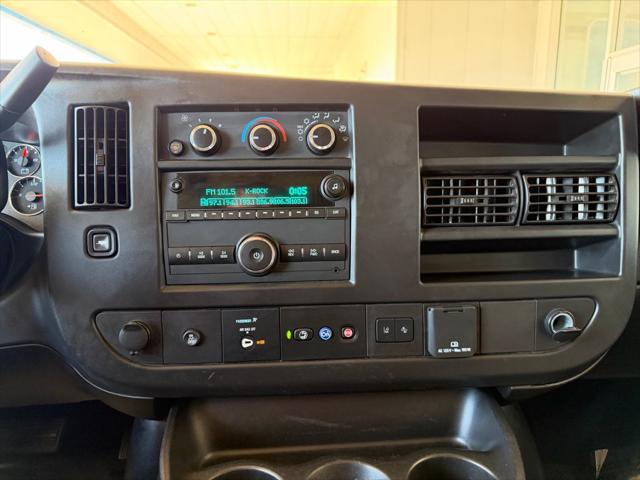 2024 Chevrolet Express Passenger RWD 3500 Extended Wheelbase LT
