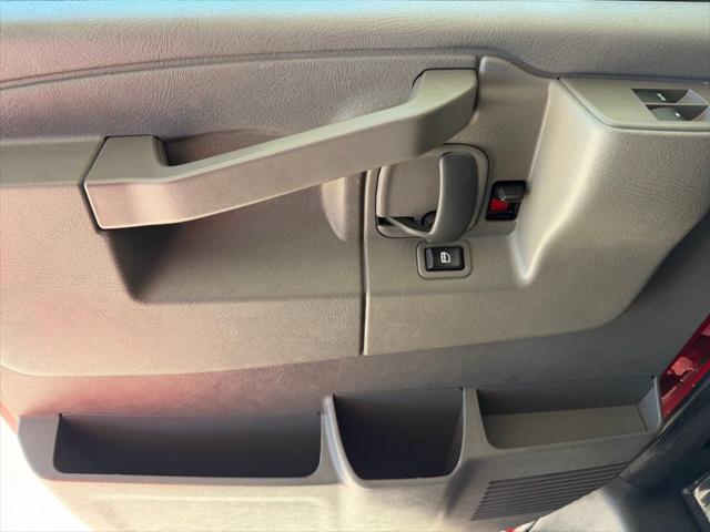 2024 Chevrolet Express Passenger RWD 3500 Extended Wheelbase LT