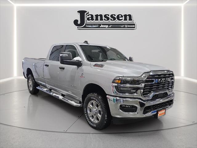 2026 Ram 3500 Big Horn Crew Cab 4x4 8' Box