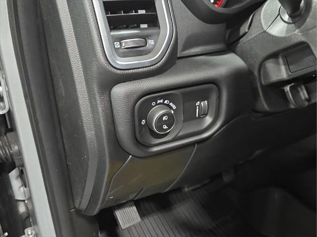 2026 Ram 3500 Big Horn Crew Cab 4x4 8' Box