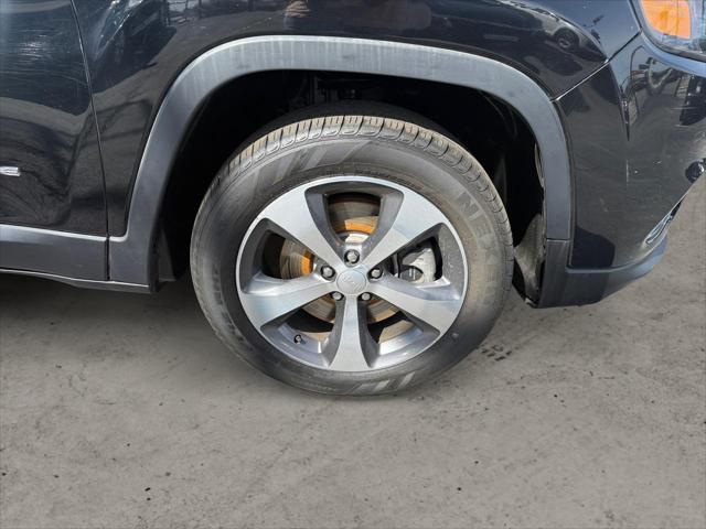 2019 Jeep Cherokee Limited FWD