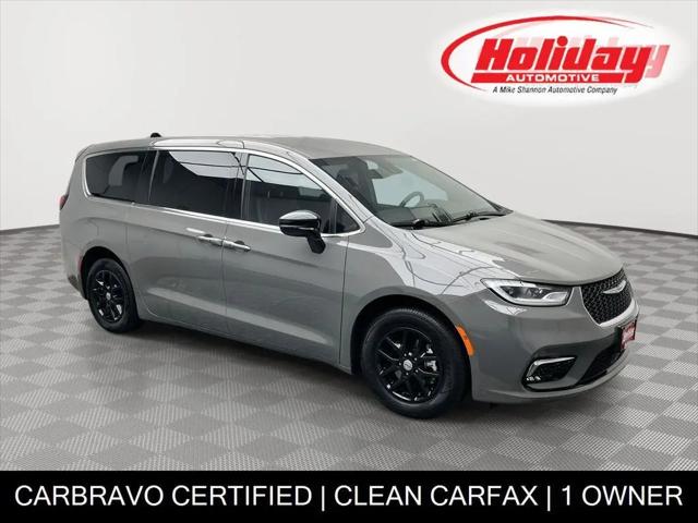 2025 Chrysler Pacifica Select for sale in Fond Du Lac, WI