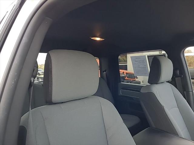 2023 Ram 3500 Big Horn Crew Cab 4x4 8' Box
