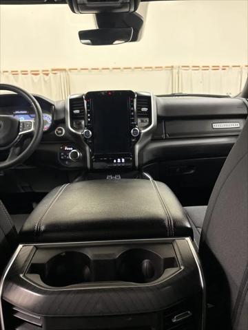 2025 Ram 1500 Big Horn Crew Cab 4x4 5'7" Box