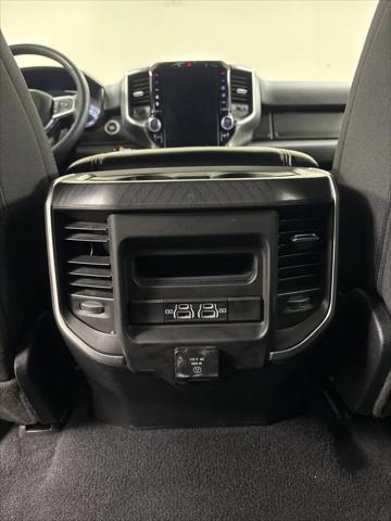 2025 Ram 1500 Big Horn Crew Cab 4x4 5'7" Box