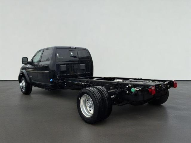 2026 RAM Ram 5500 Chassis Cab RAM 5500 BIG HORN CHASSIS CREW CAB 4X4 84 CA
