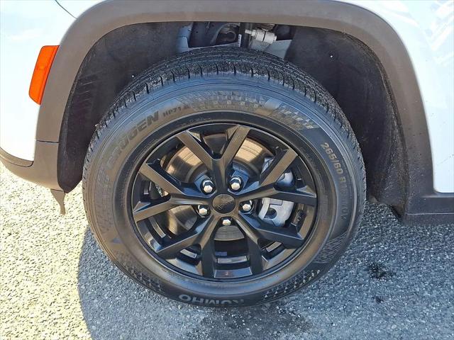 2024 Jeep Grand Cherokee L Altitude 4x4