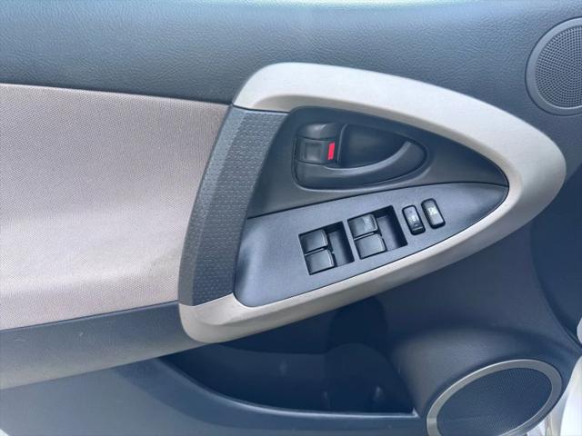 2006 Toyota RAV4 Base