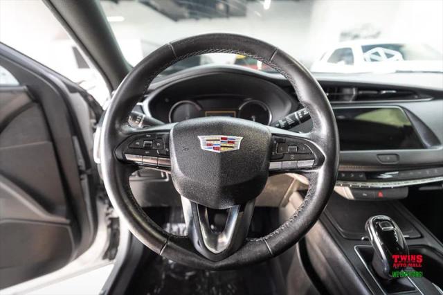 2022 Cadillac XT4 FWD Premium Luxury